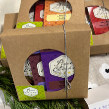 Load image into Gallery viewer, 3 Blend Gift Box